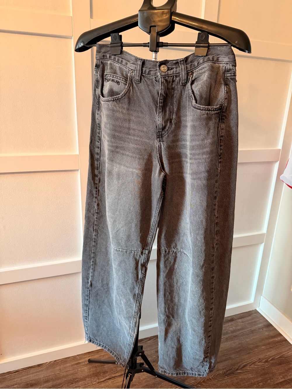 BDG Urban Outfitters Washed Black Barrel Jeans Size 28